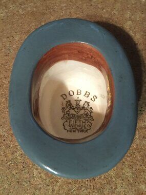 VINTAGE CERAMIC DOBBS HATS FIFTH AVENUE NEW YORK CITY NYC ADVERTISING TOP HAT